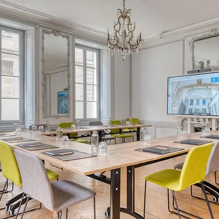 Отель Francois 1er