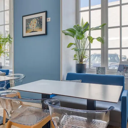 Отель Francois 1er